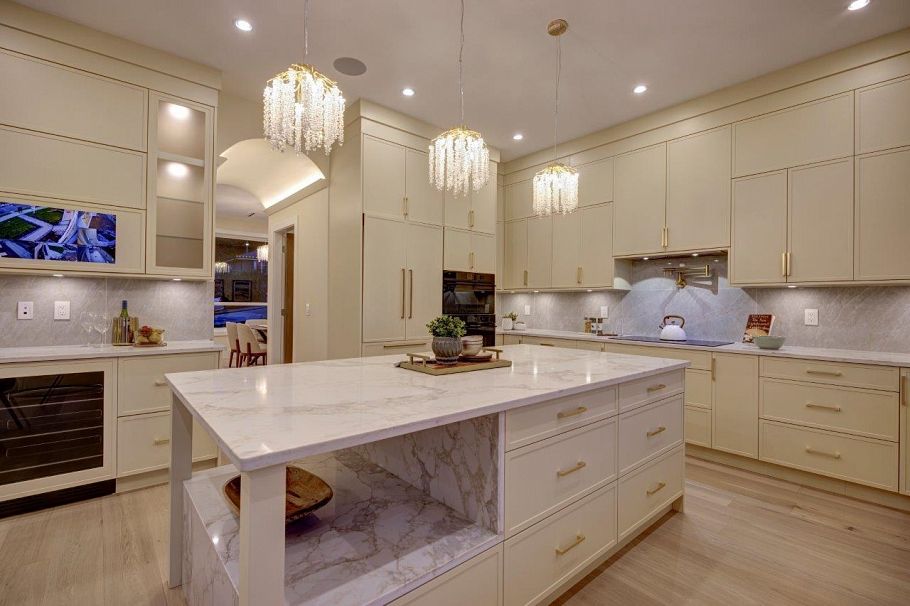 361 E 22nd Street North Vancouver, BC - 19