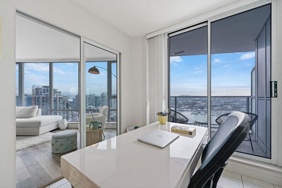 3107 1408 Strathmore Mews Vancouver, BC - 10