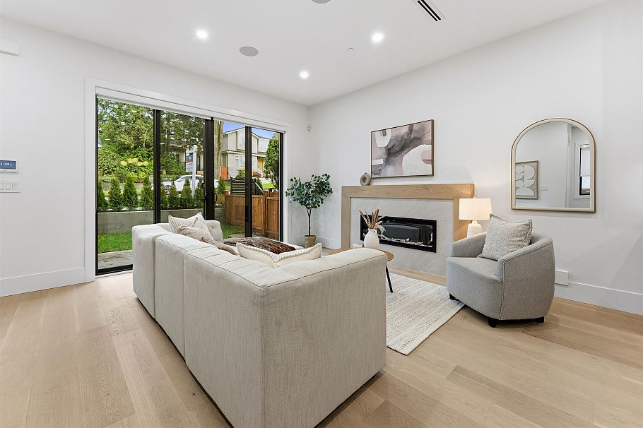 1 3218 W 38th Avenue Vancouver, BC - 3