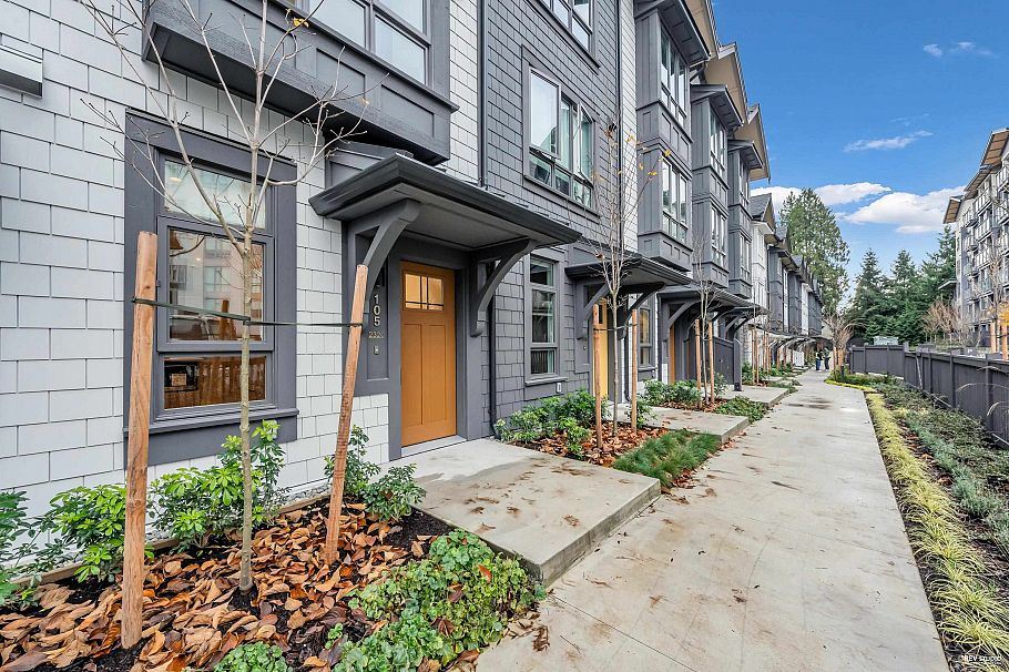 105 2320 Emery Court North Vancouver, BC - 1