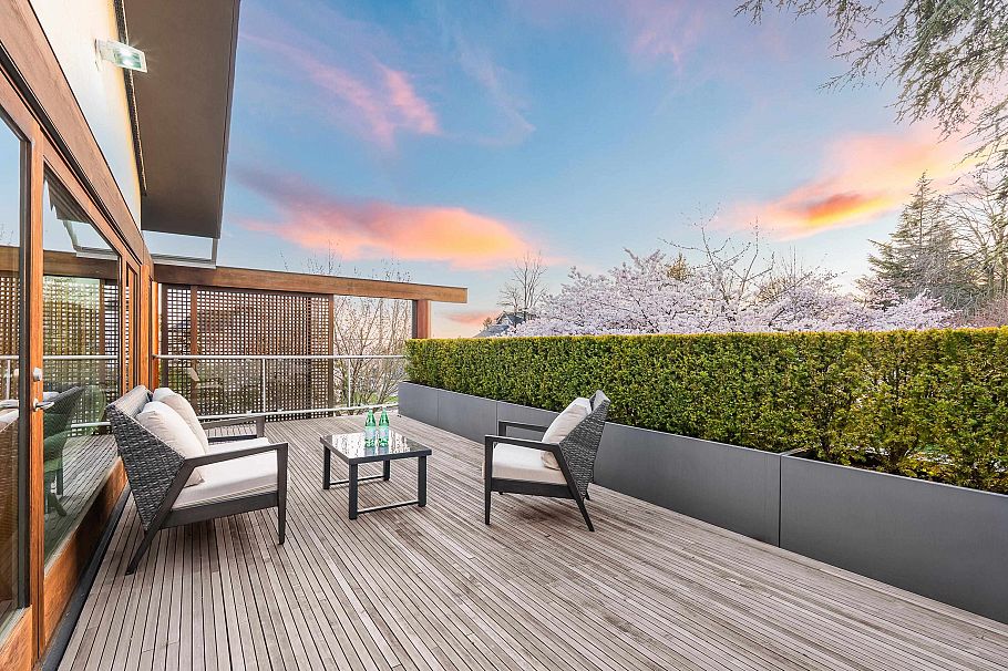 1299 W 57th Avenue Vancouver, BC - 20