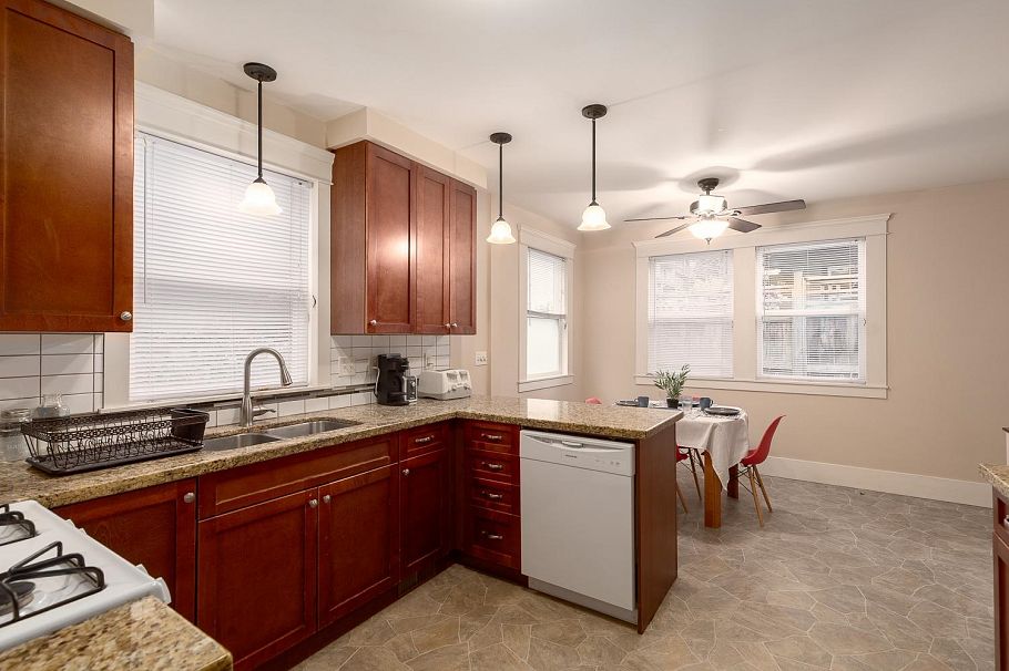 832 Salsbury Drive Vancouver, BC - 5