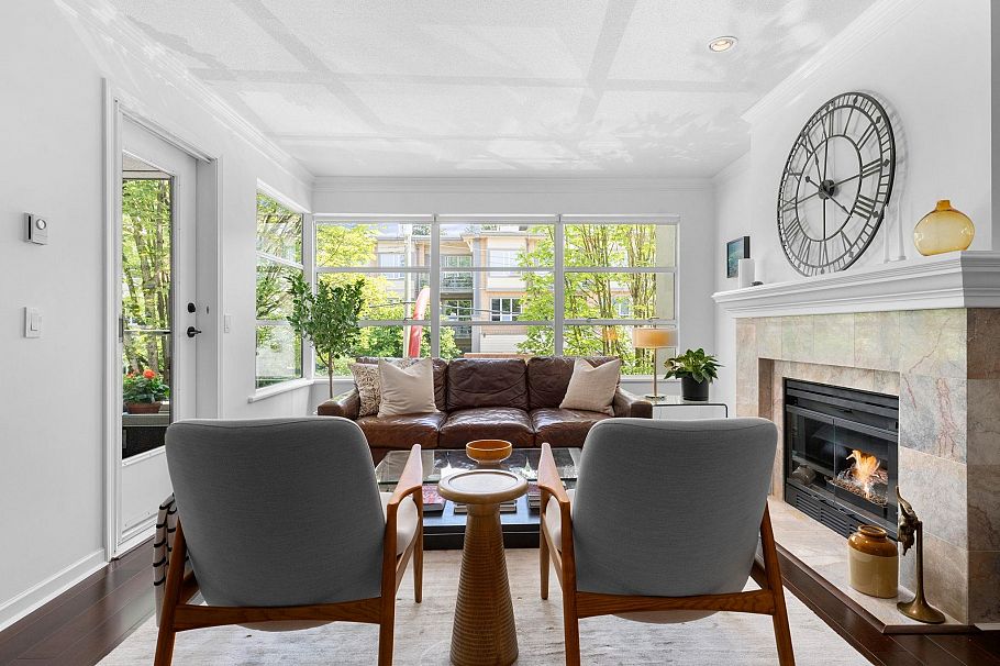 204 3151 Woodbine Drive North Vancouver, BC - 5