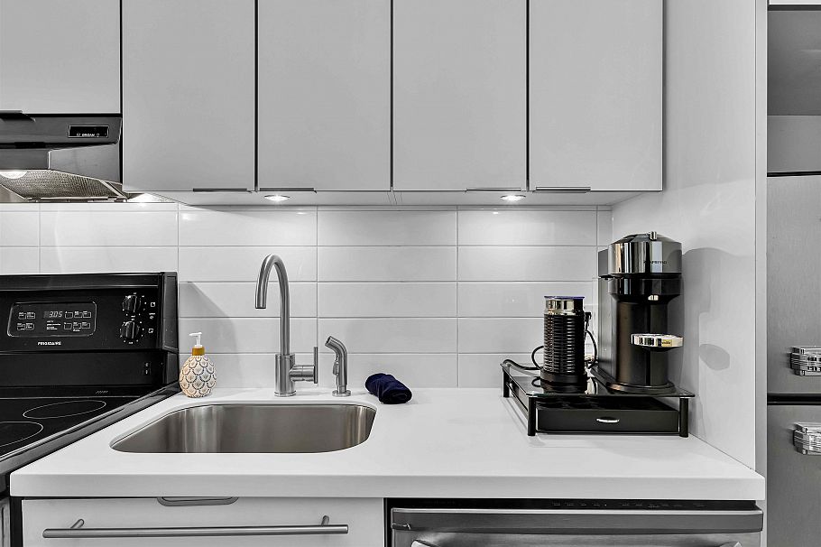 301 370 Carrall Street Vancouver, BC - 22