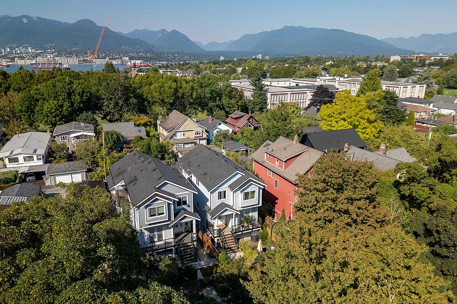 2055 Venables Street Vancouver, BC - 28