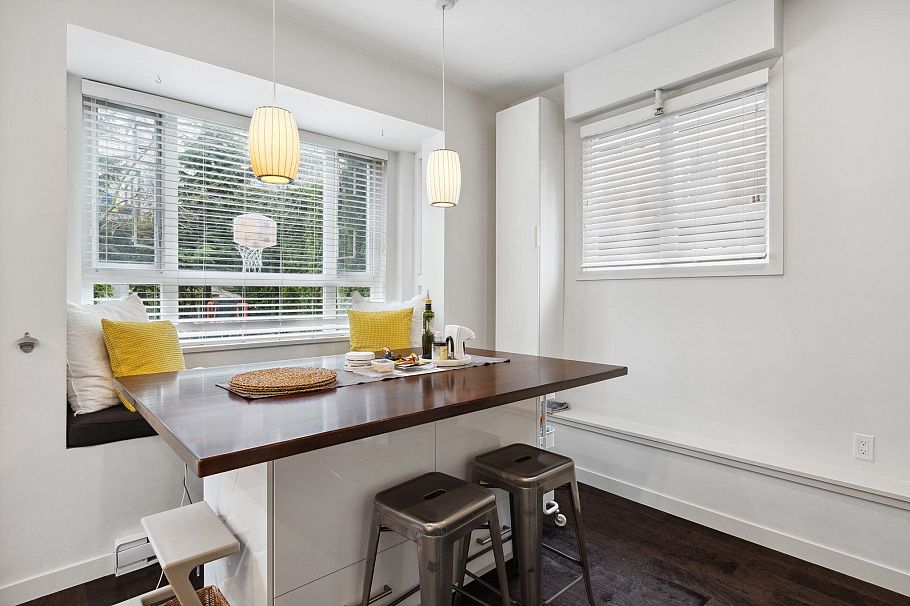 158 W 22nd Street North Vancouver, BC - 5