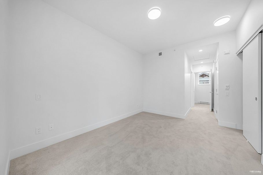 105 2320 Emery Court North Vancouver, BC - 14