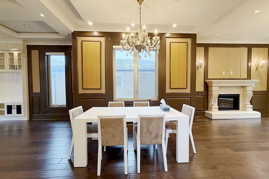 3393 W 30th Avenue Vancouver, BC - 4