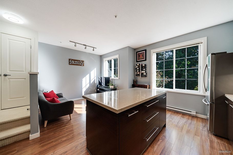 25 550 Browning Place North Vancouver, BC - 4