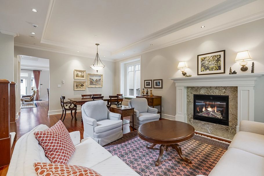 3111 W 42nd Avenue Vancouver, BC - 10