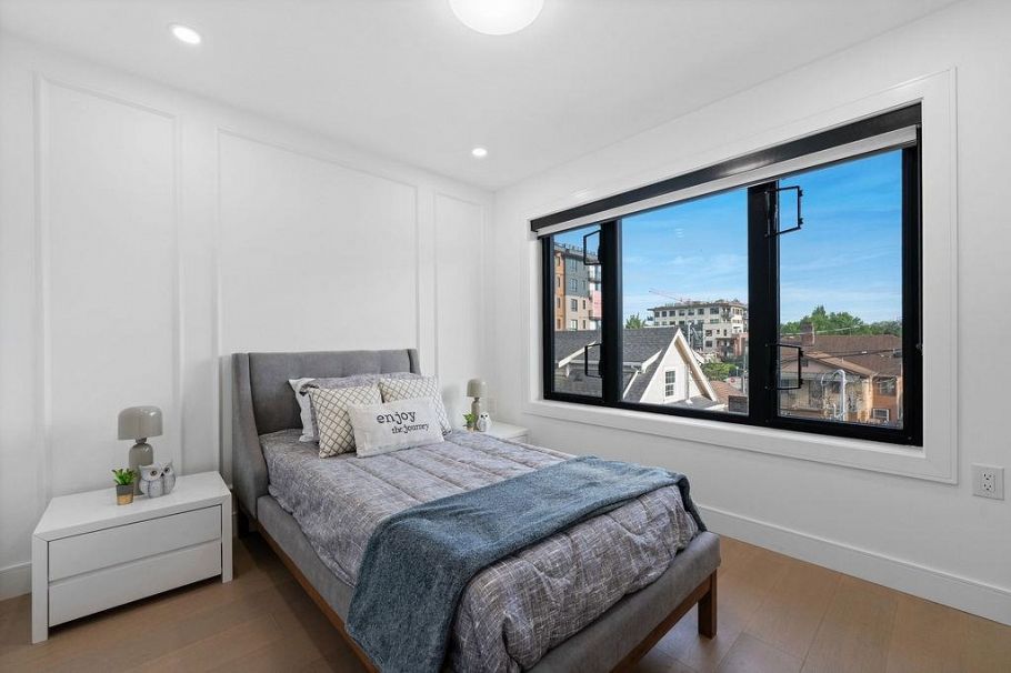 3 2282 E 8th Avenue Vancouver, BC - 33