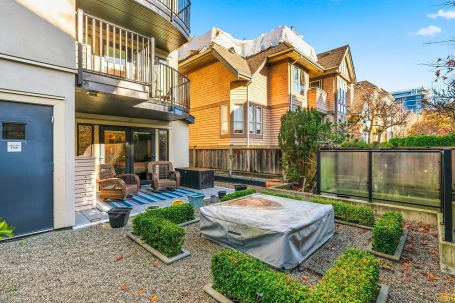 100 656 W 13th Avenue Vancouver, BC - 20