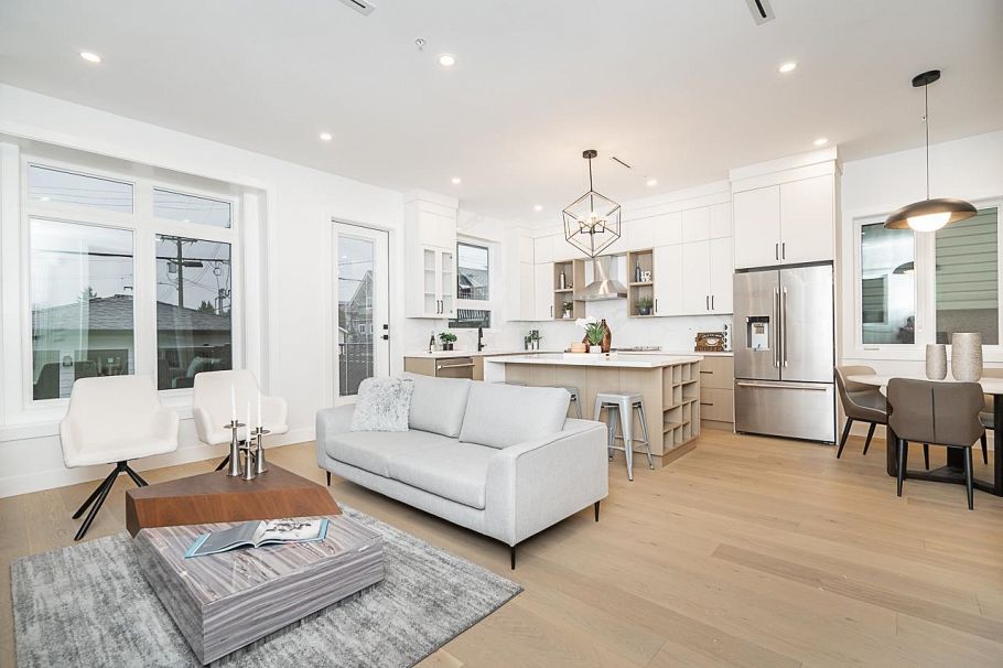 2 2753 Nanaimo Street Vancouver, BC - 3