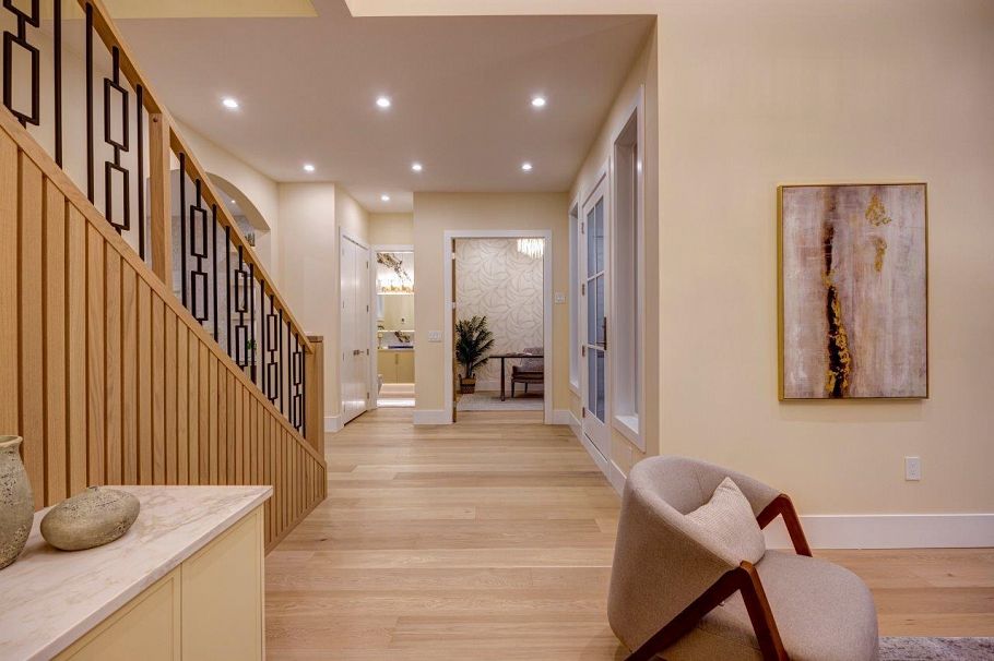 361 E 22nd Street North Vancouver, BC - 10