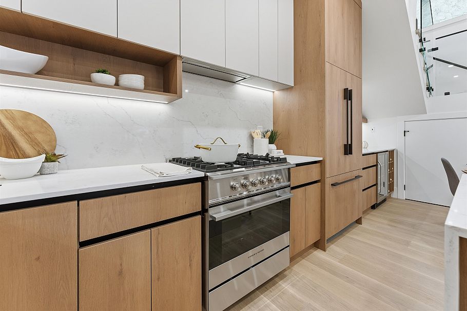 1 3218 W 38th Avenue Vancouver, BC - 8