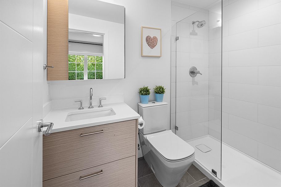 6 1133 Ridgewood Drive North Vancouver, BC - 12