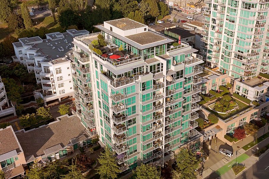 508 168 East Esplanade North Vancouver, BC - 2