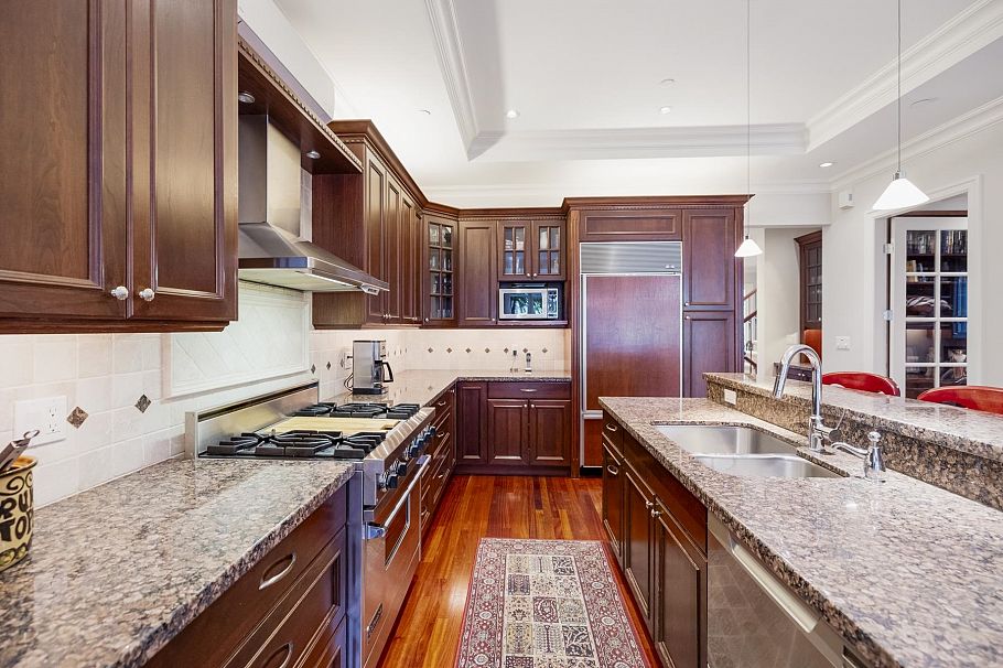 3111 W 42nd Avenue Vancouver, BC - 17