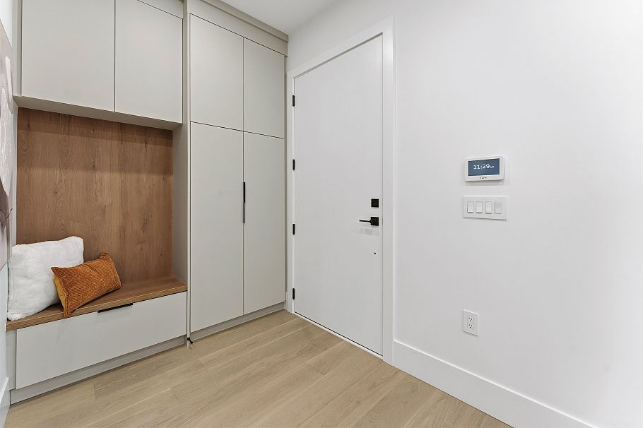 1 3218 W 38th Avenue Vancouver, BC - 5