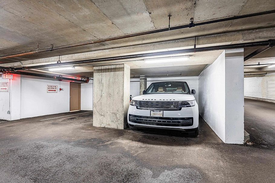 201 1995 Beach Avenue Vancouver, BC - 32