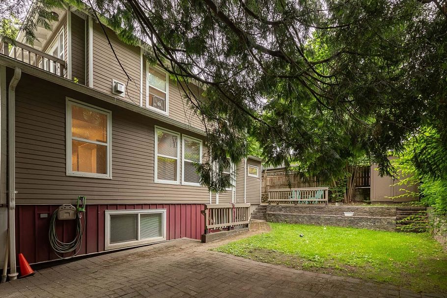 832 Salsbury Drive Vancouver, BC - 24