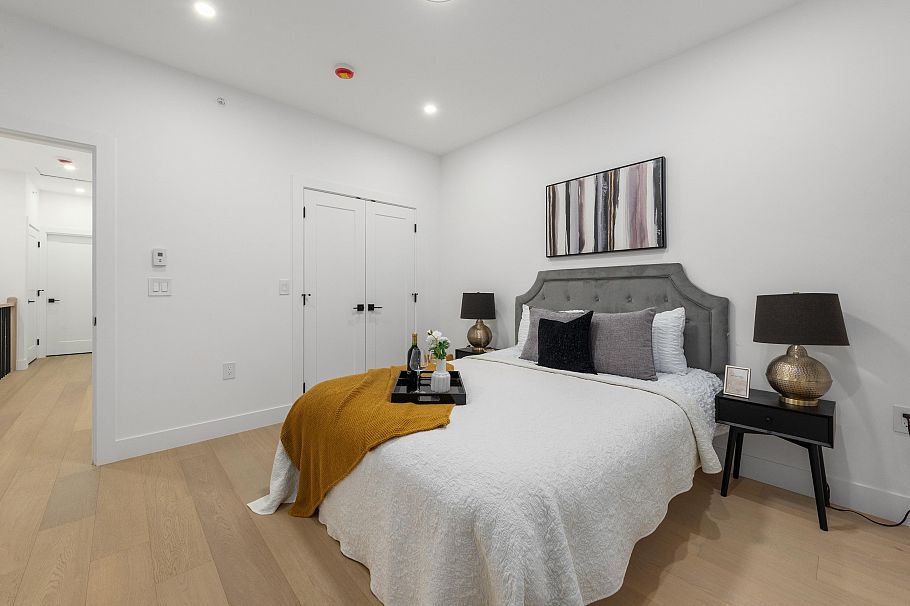 2 7361 Fraser Street Vancouver, BC - 16