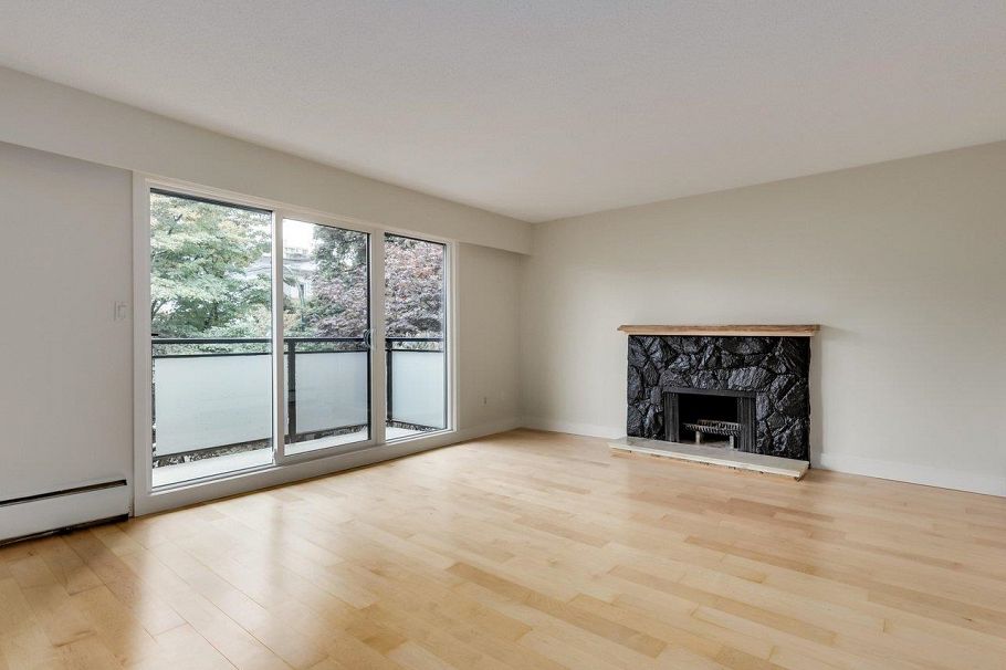 307 2255 York Avenue Vancouver, BC - 9