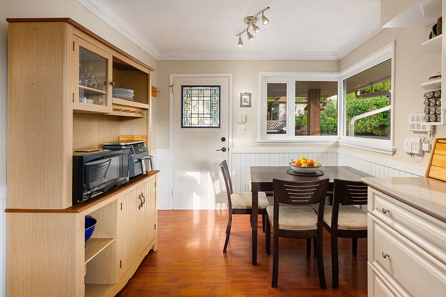 3658 Loraine Avenue North Vancouver, BC - 15