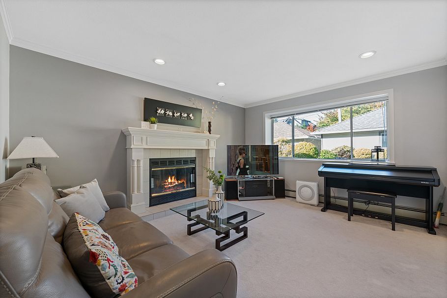 2133 W 49th Avenue Vancouver, BC - 12