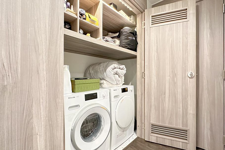 407 1768 Cook Street Vancouver, BC - 19