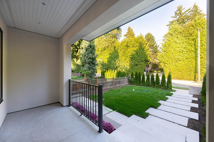 4475 Wallace Street Vancouver, BC - 3