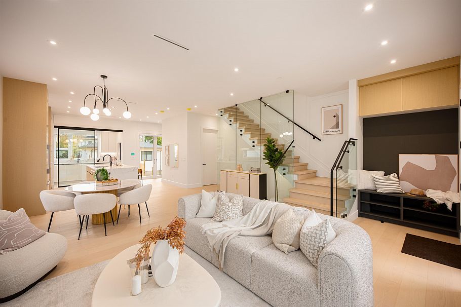 7380 Maple Street Vancouver, BC - 5