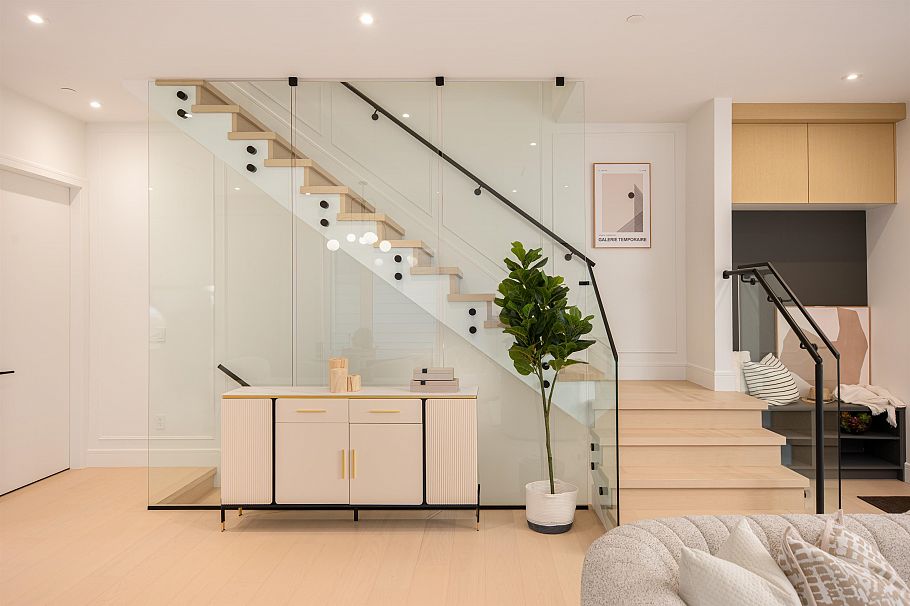 7380 Maple Street Vancouver, BC - 8