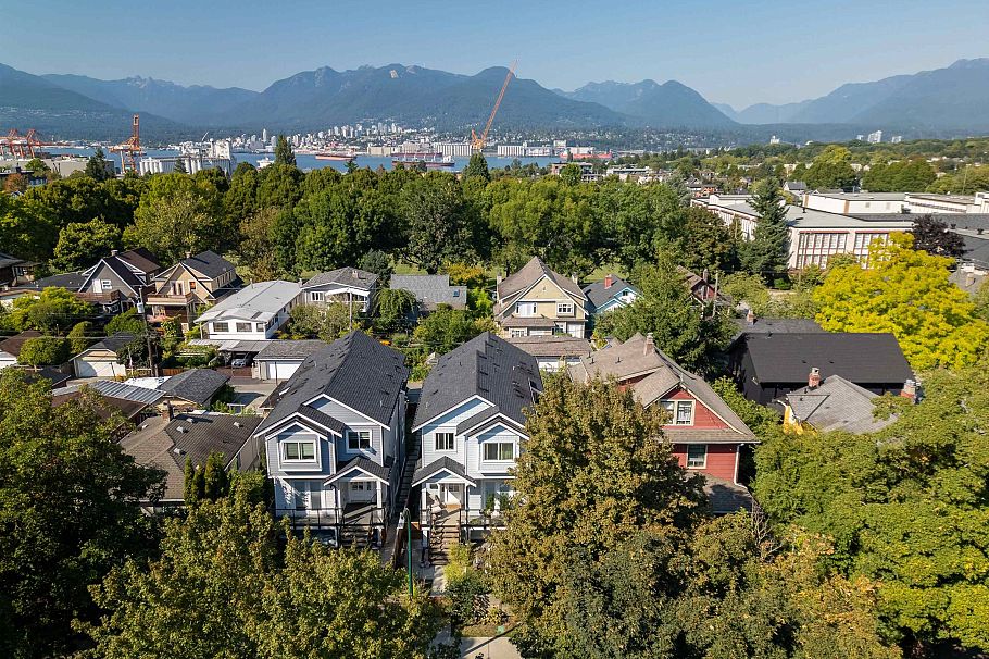 2055 Venables Street Vancouver, BC - 27