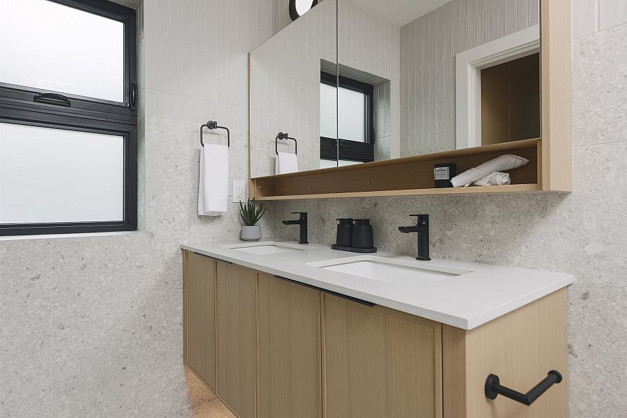 1 58 E 40th Avenue Vancouver, BC - 17