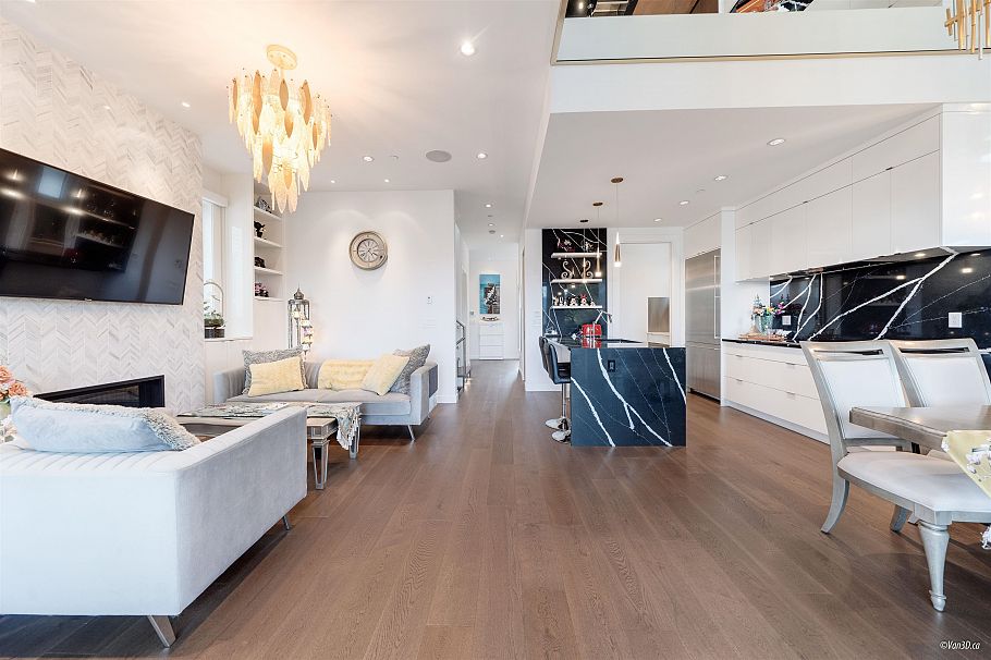 3781 W 24th Avenue Vancouver, BC - 24