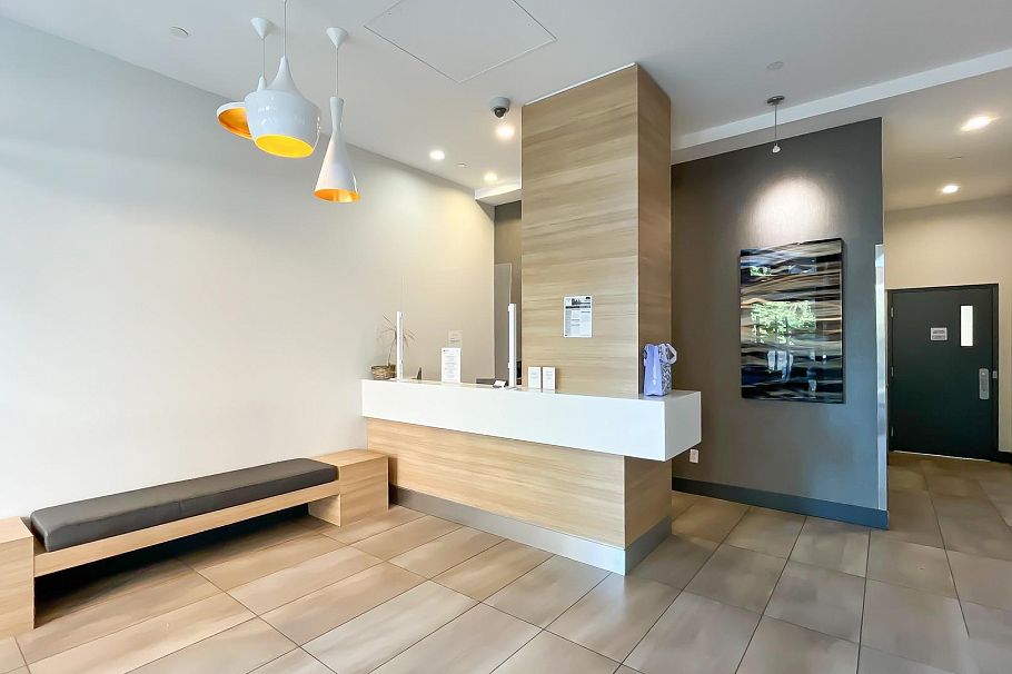 1202 1788 Columbia Street Vancouver, BC - 3