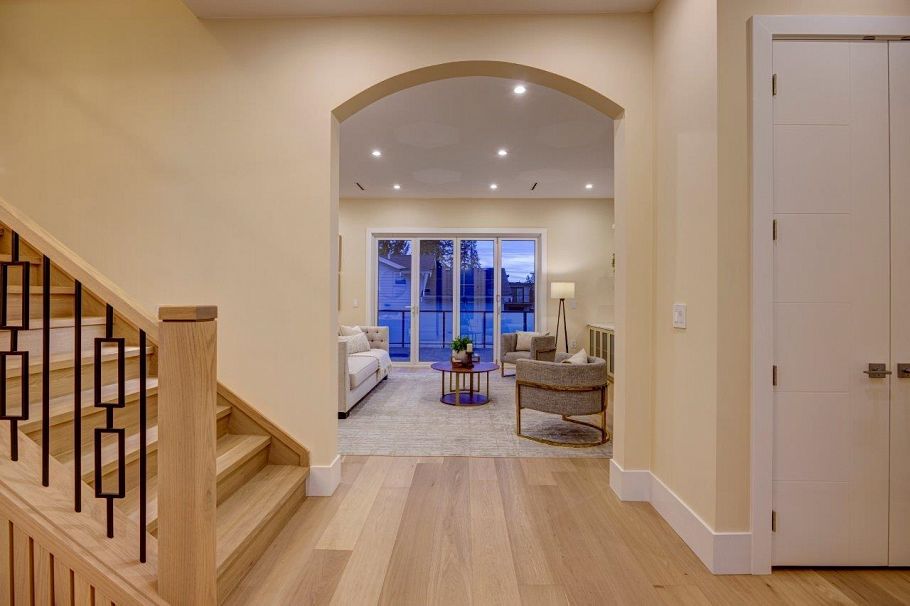 361 E 22nd Street North Vancouver, BC - 8