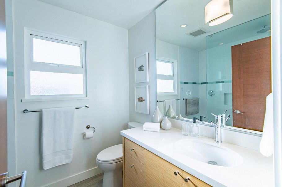 3530 W 31st Avenue Vancouver, BC - 17