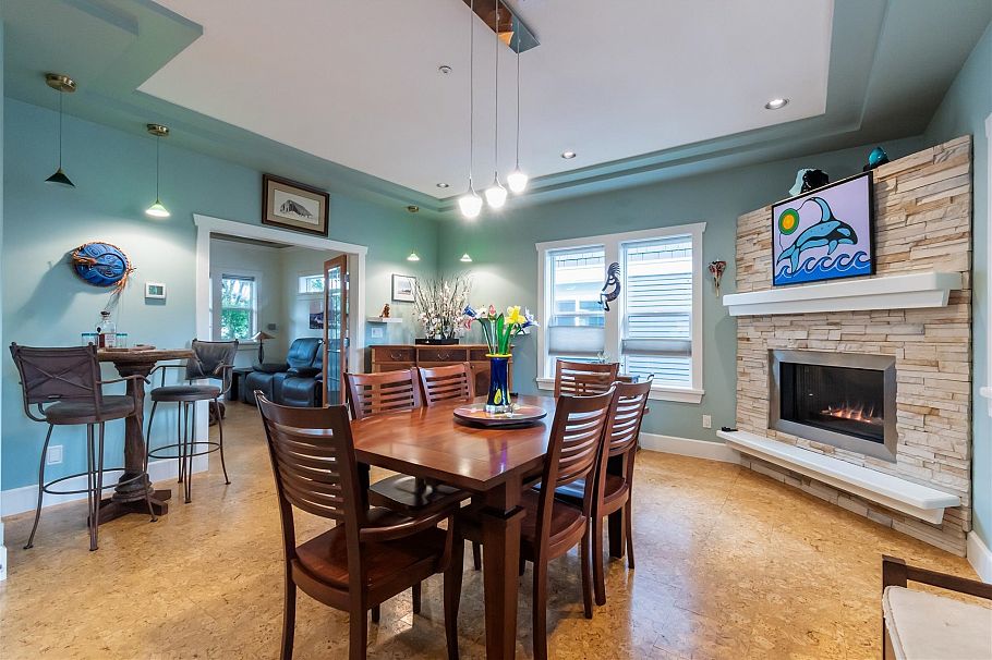 419 E 23rd Avenue Vancouver, BC - 3