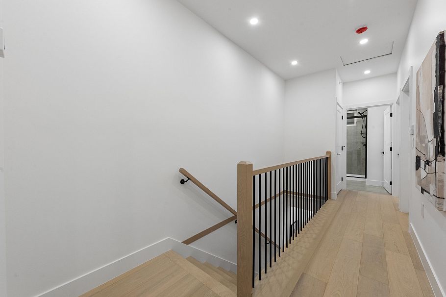 2 7361 Fraser Street Vancouver, BC - 15