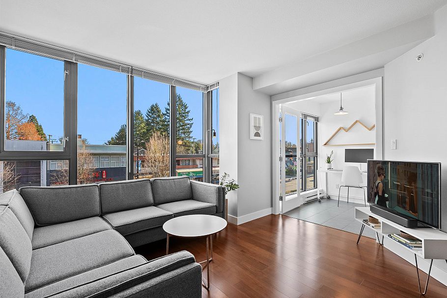 316 3228 Tupper Street Vancouver, BC - 1