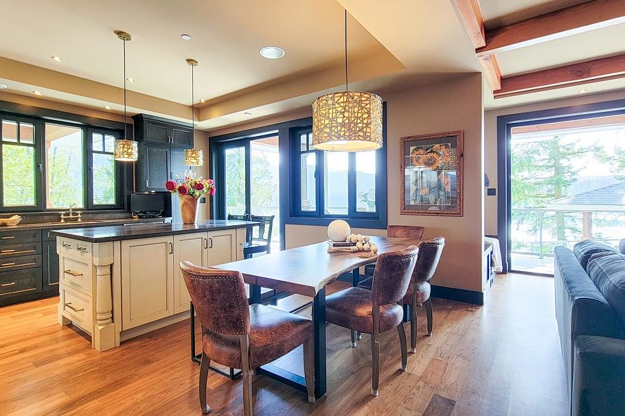 5125 Indian River Drive North Vancouver, BC - 11