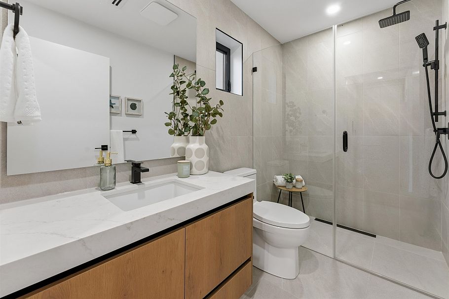 1 3218 W 38th Avenue Vancouver, BC - 16