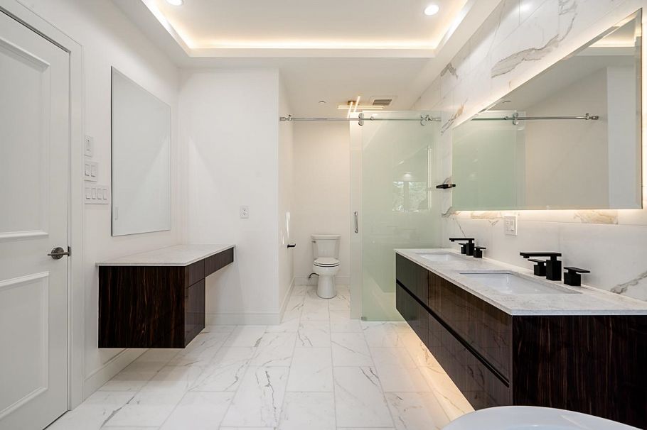 1203 W 38th Avenue Vancouver, BC - 23