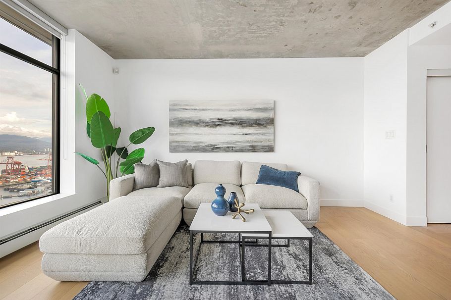 3901 128 W Cordova Street Vancouver, BC - 4