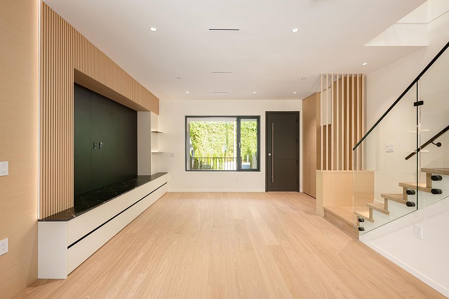 4475 Wallace Street Vancouver, BC - 7