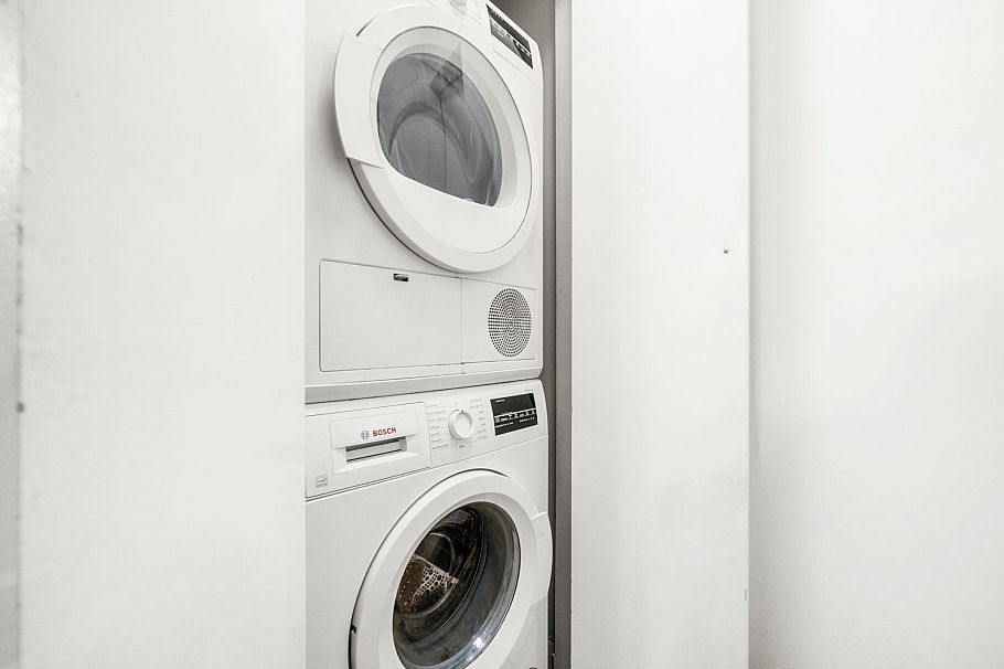 203 930 W 16th Avenue Vancouver, BC - 16