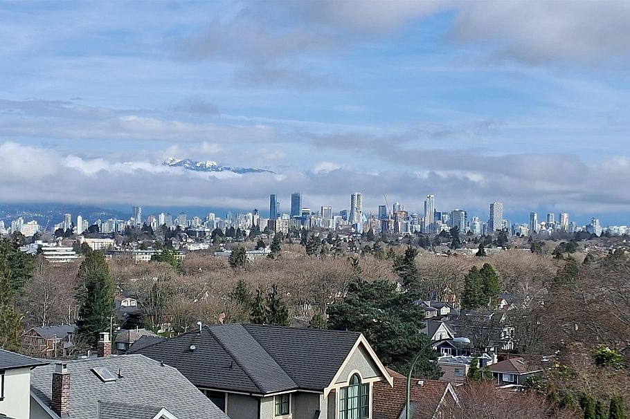 3558 W 15th Avenue Vancouver, BC - 18