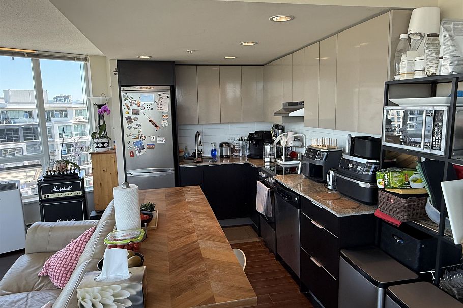 1404 445 W 2nd Avenue Vancouver, BC - 14